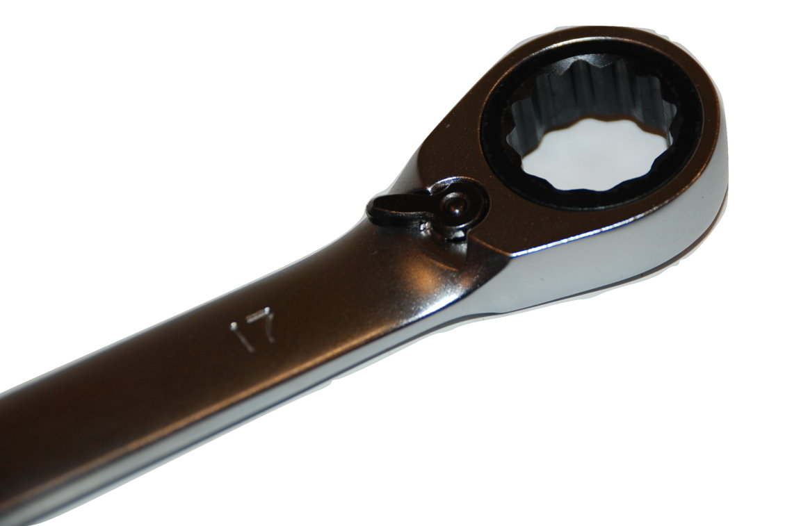 Kombinēto uzgriežņu atslēgu komplekts, 10-19 mm, ar sprūdrata mehānismu. K2824